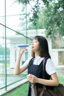 小小视频免费观看高清在线