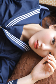 亚洲XXX午休国产熟女屁屁手